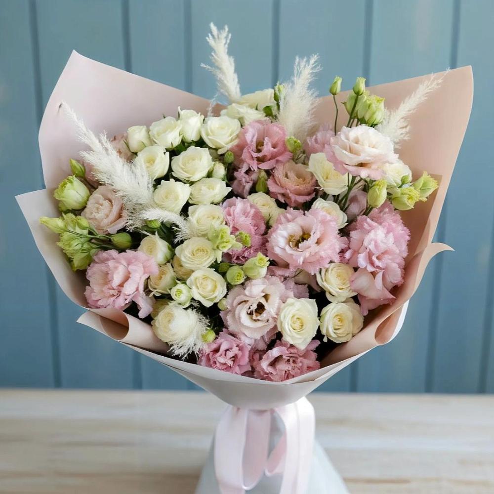 Букет цветов из: Альстромерии и Розы в Зеленоборске