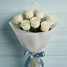 Букет 7 Белых роз Эдлесс Лав в Зеленоборске