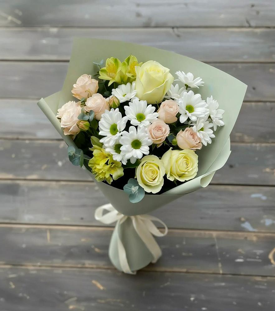 Букет цветов из: Альстромерии, Розы и Хризантемы в Зеленоборске