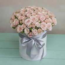 Цветочная композиция из Розы в шляпной коробке в Зеленоборске