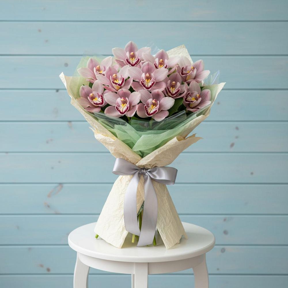 Букет цветов из: Орхидеи и Розы в Зеленоборске