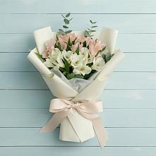Букет цветов из:  Альстромерии в Зеленоборске