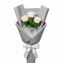 Букет 3 белые розы в Зеленоборске