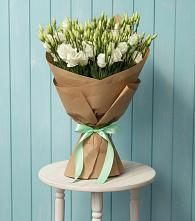 Букет цветов из:  Лизиантусы в Зеленоборске