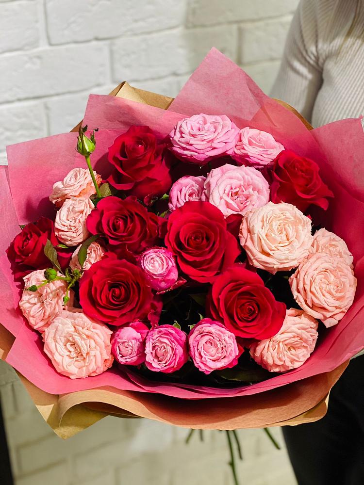 Букет цветов из: Розы в Зеленоборске