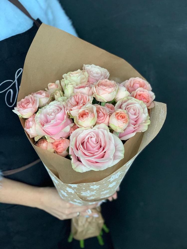 Букет цветов из: Хризантемы и Розы в Зеленоборске